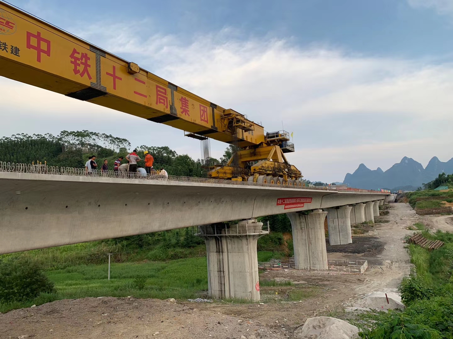 姜堰预应力加固在公路桥梁施工应用